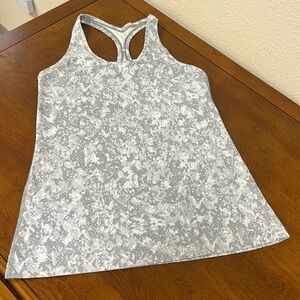 Lululemon tank size 10